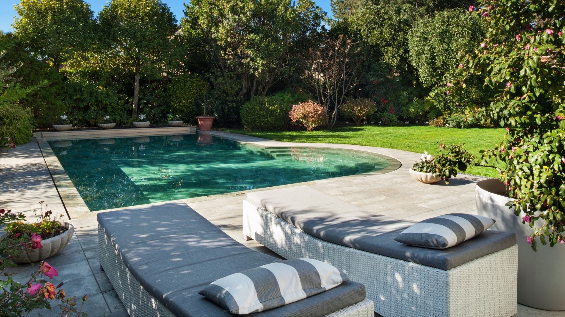 Piscina da giardino: foto esempio