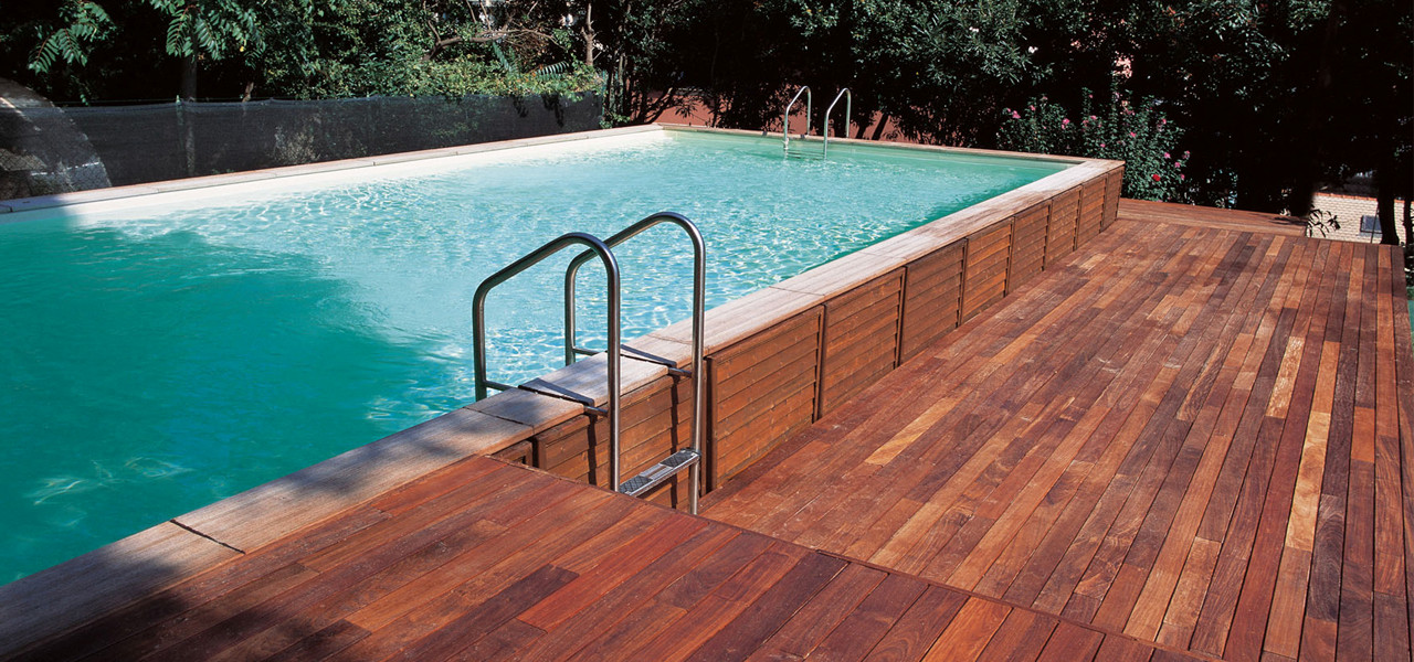 piscina seminterrata in legno